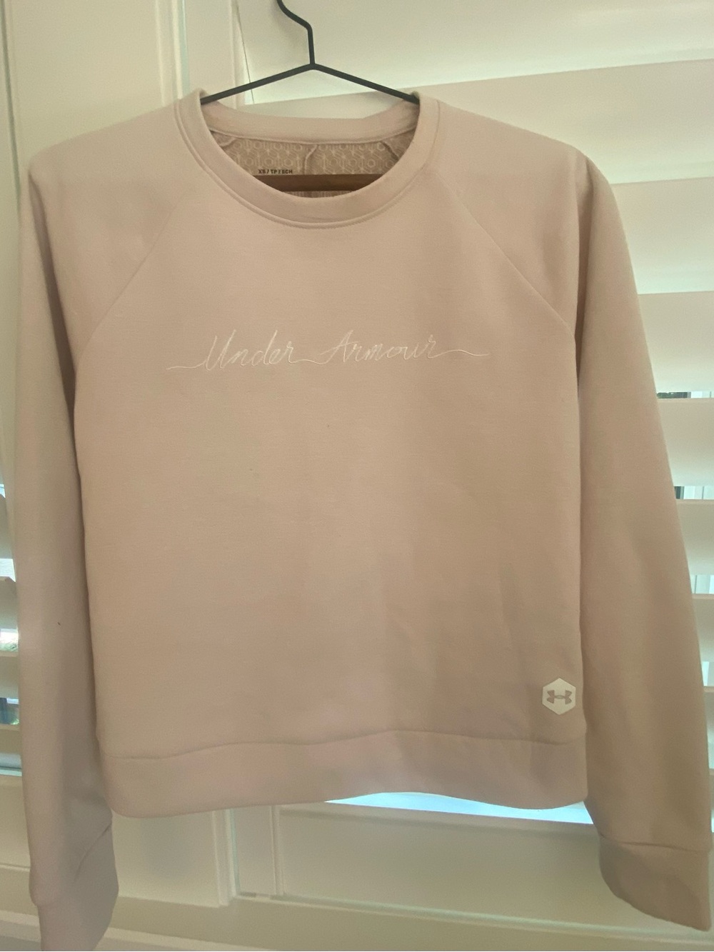 Under Armour Women's Crewneck Sweatshirt in Light Pink XS